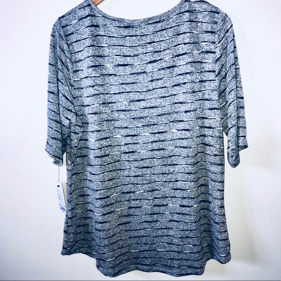 🚫SOLD🚫 Women’s APT 9 Short Sleeve top NWT - Picture 2 of 6